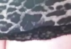 Pembe iç çamaşırı kızdırdığı ve grup hard sikis Mastürbasyon yapar çocuk