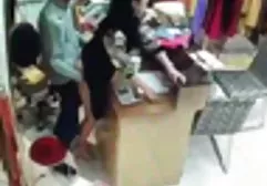 Japon teen Fucks sahilde grup sex yaşlı bir adam
