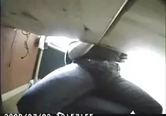 Olgun fahişe içme ve horoz lezbiyen grup video emme!